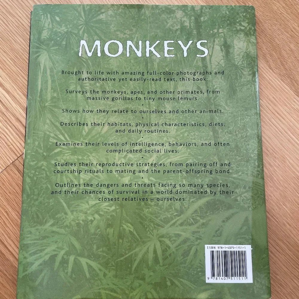 MONKEYS: A CAPTIVATING LOOK AT THESE FASCINATING ANIMALS Coffee Table Book